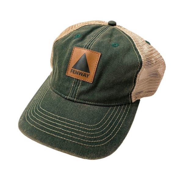 NWOT Boston Fenway Patch Dirty Water Snapback Trucker Hat - Picture 1 of 10